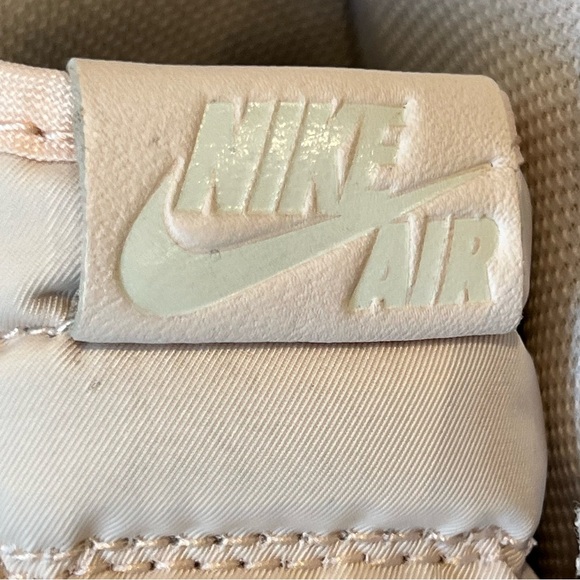 Nike Air Jordan 1 Retro High OG ‘Guava Ice’ - Men’s SIZE 11 - Picture 6 of 16